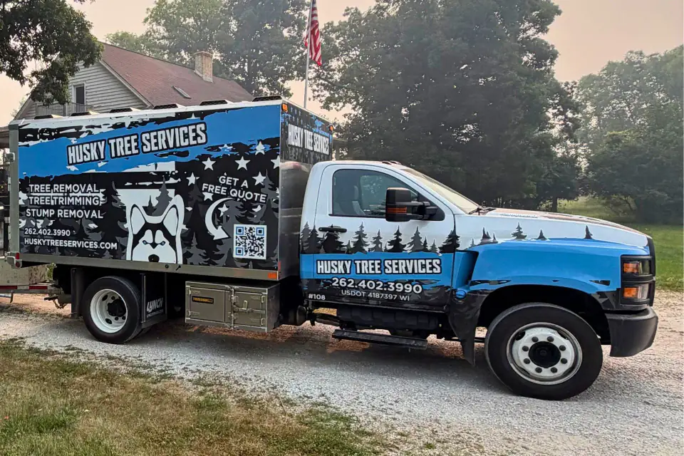 Commercial Chipper & Chip Truck
